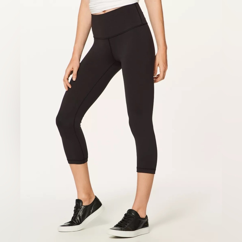 Lululemon Pants Womens 6 Black Wunder Under Crop Yoga High Rise LW6AG0S